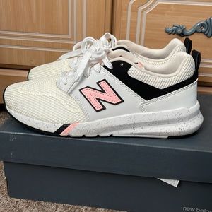 New Balance Mode De Vie sneakers